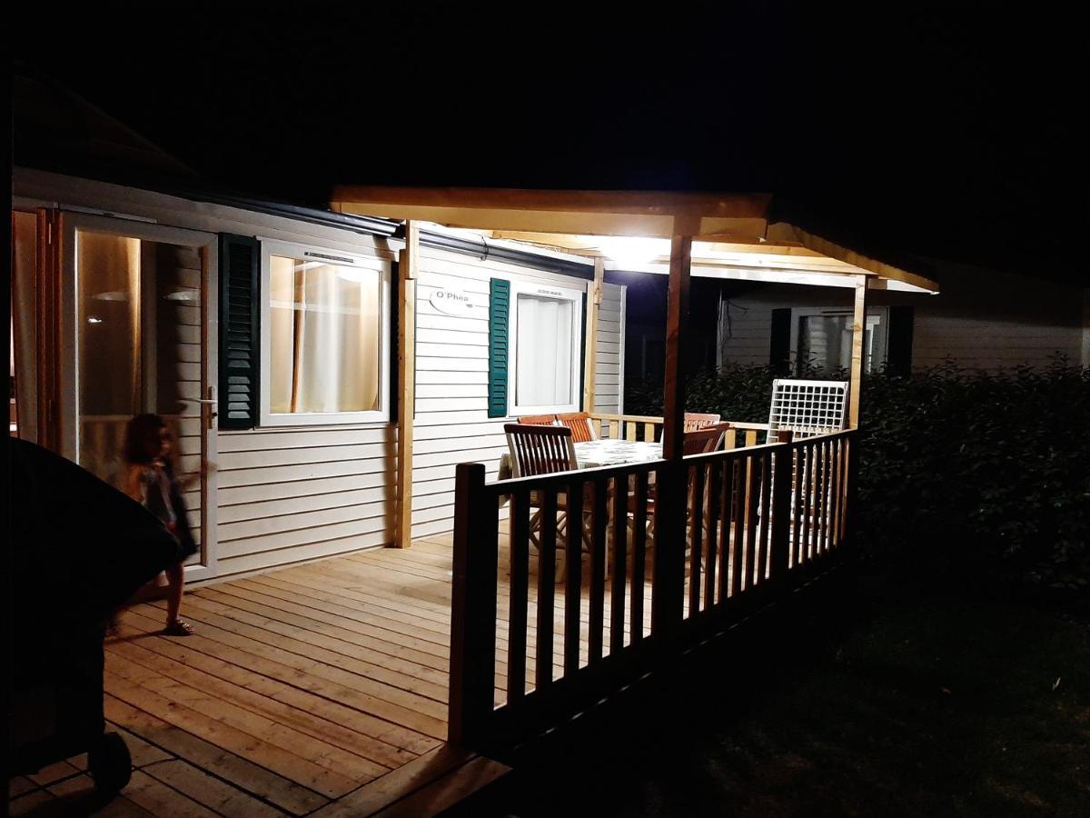 Mobile Home Entierement Equipe La Roque-d'Antheron Exterior photo